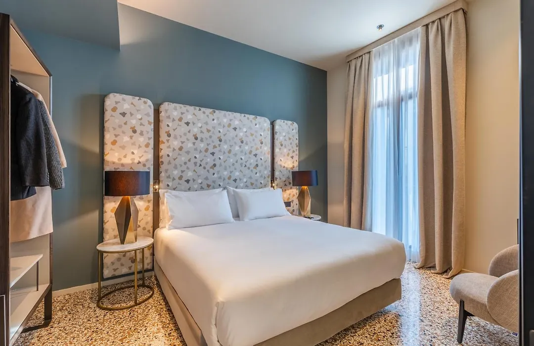 Palazzo Rota Luxury Apartments-1