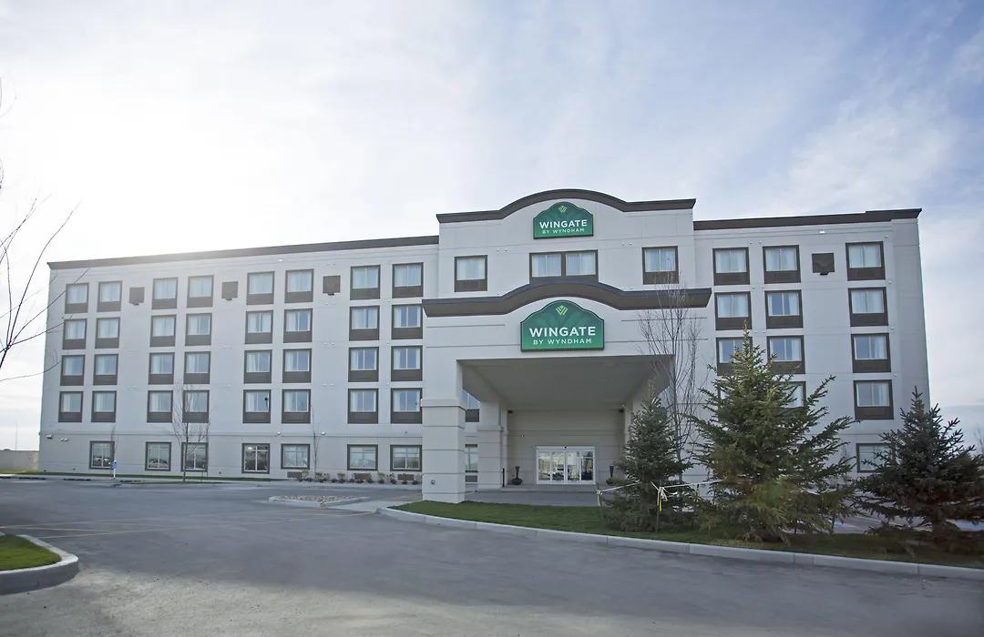 Wingate By Wyndham Calgary Airport-1