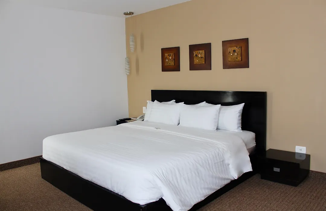 Habitat Hotel-1