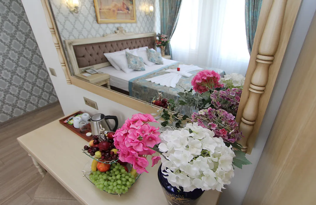 Apple Tree Hotel-1