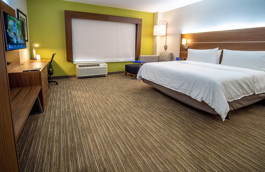 Holiday Inn Express & Suites - Oklahoma City Airport By Ihg-1