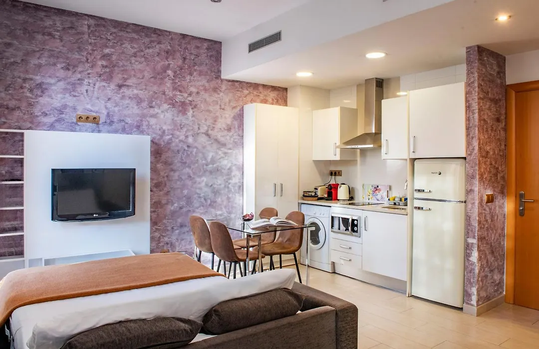 Aparthotel Rambla108-1
