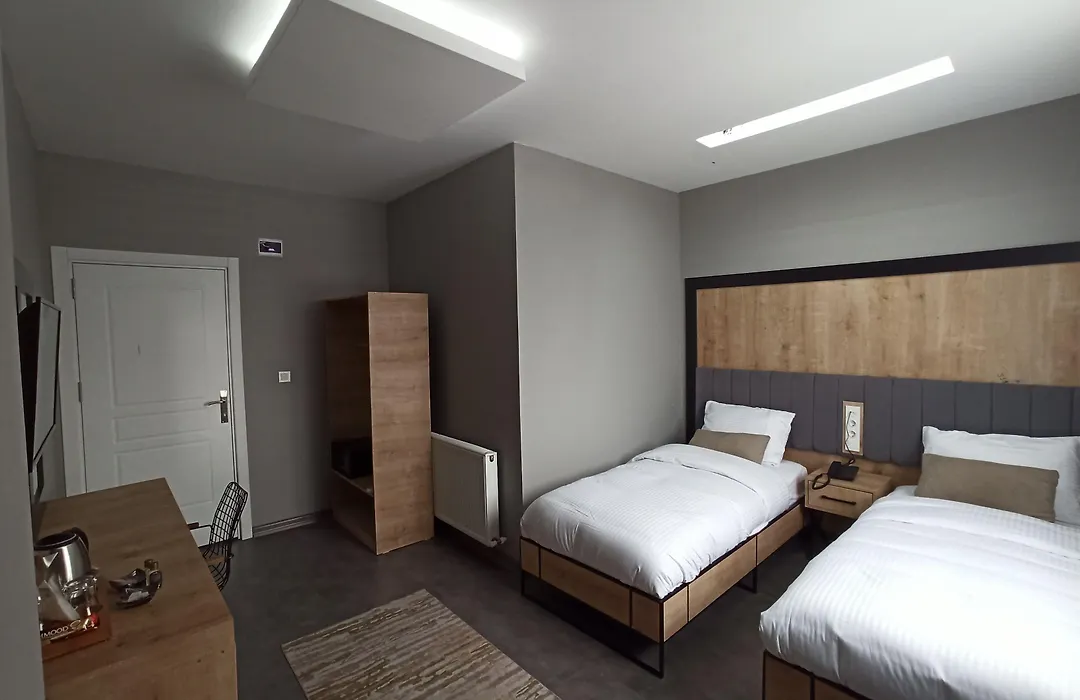 Skylon Airport Hotel-1