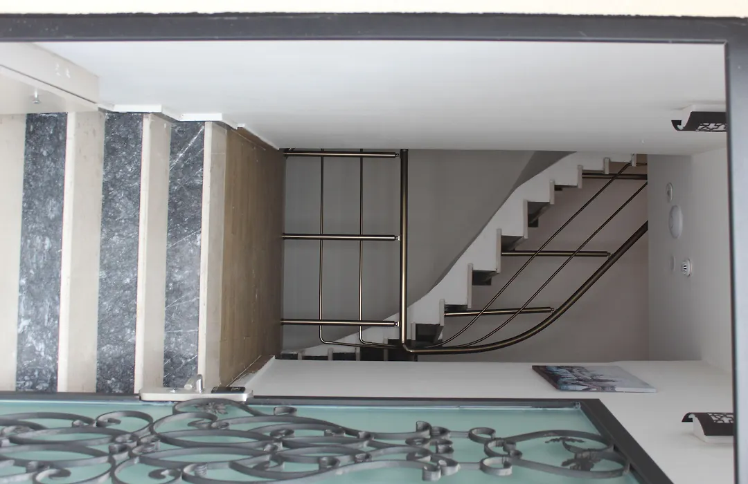The Lola Hotel-1