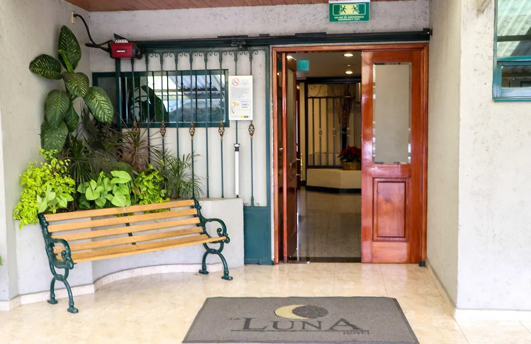 Hotel La Luna-1