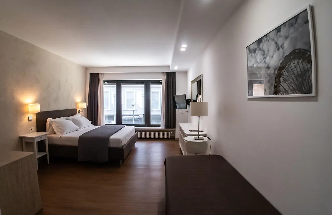 Prestige Rooms Chiaia-1