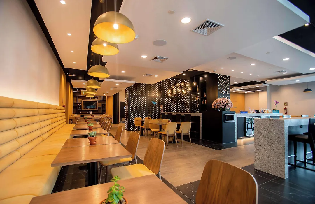 Hampton By Hilton Quito La Carolina Park-1