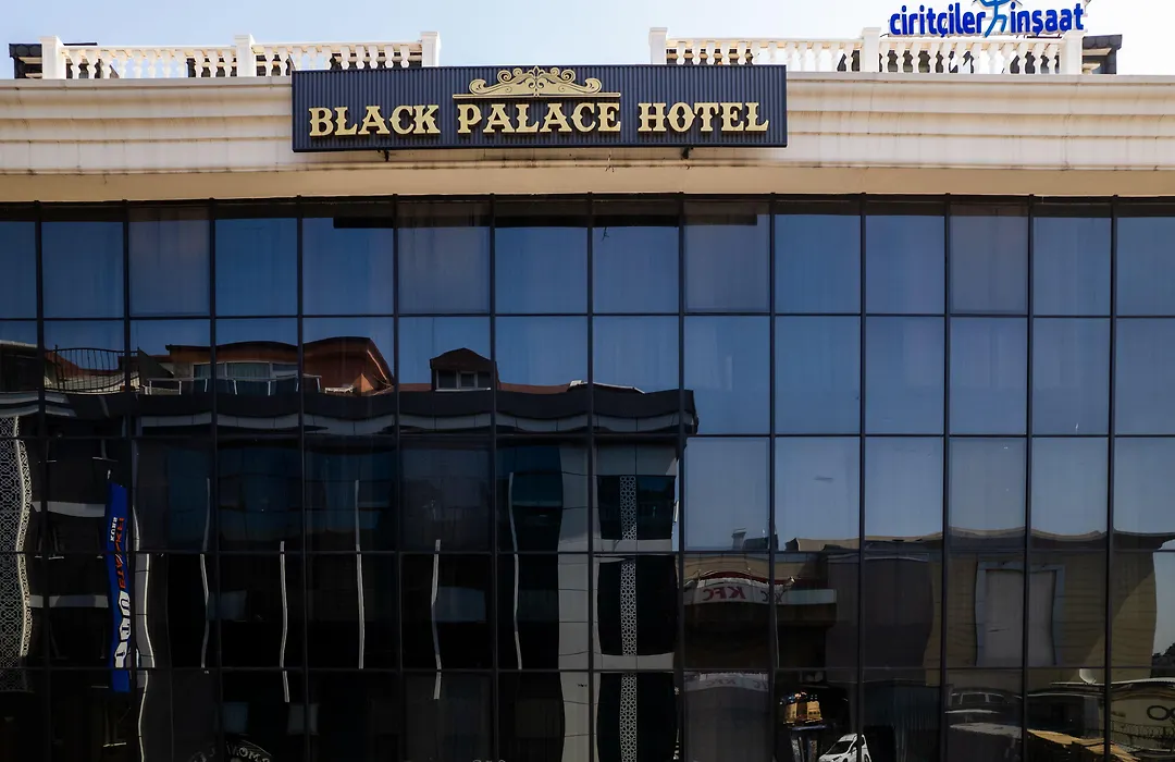 Black Palace Hotel-1