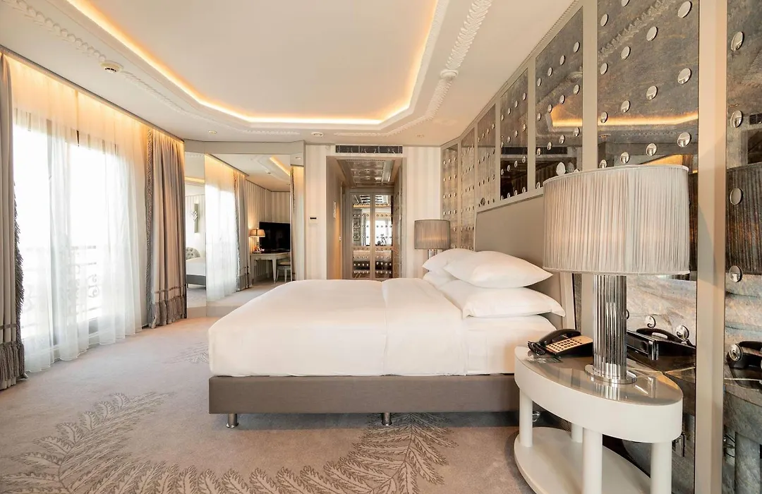 Wyndham Grand Istanbul Kalamis Marina Hotel-1