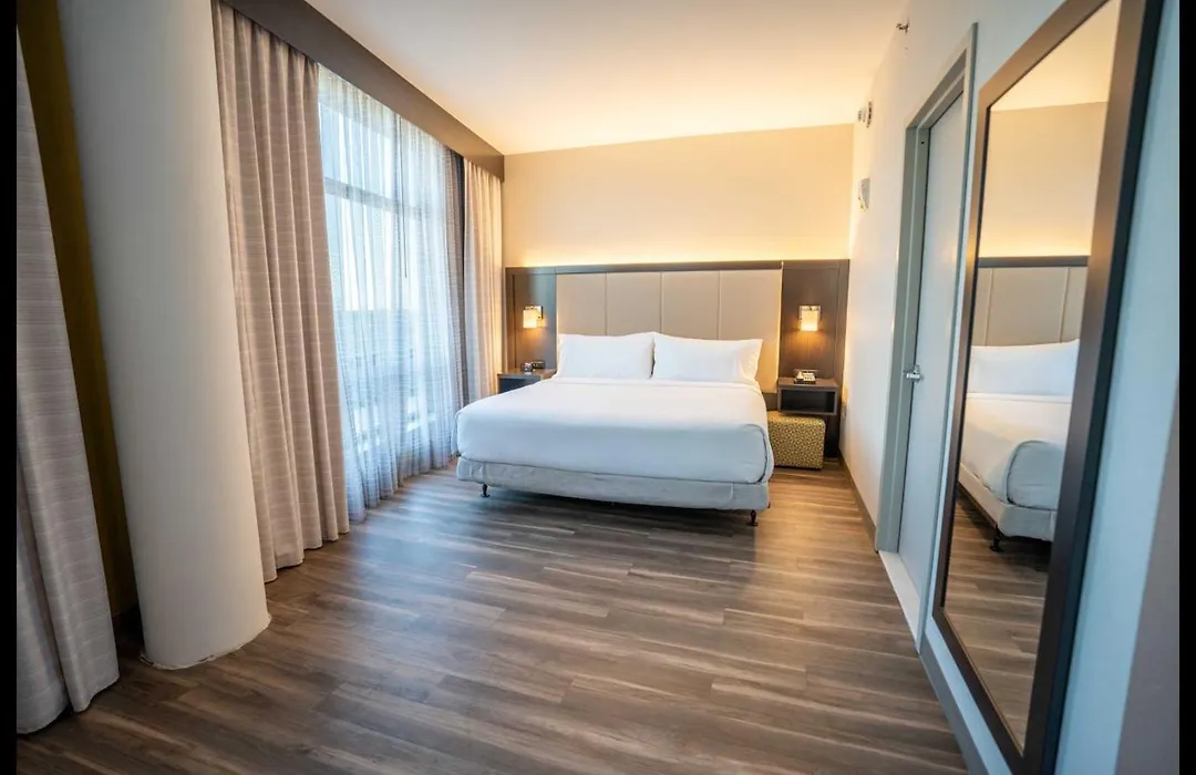 Holiday Inn Express Long Island City E - New York By Ihg-1