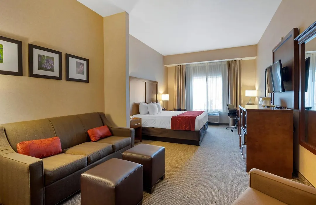 Comfort Suites Anchorage International Airport-1