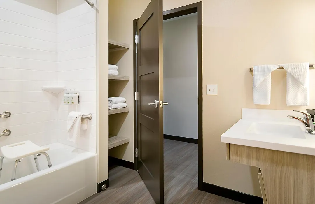 Clubhouse Hotel & Suites Rapid City-1