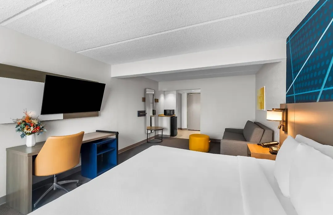 Comfort Suites Austin Airport-1