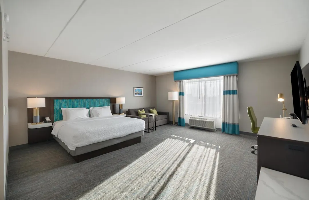 Hampton Inn By Hilton Winnipeg-1