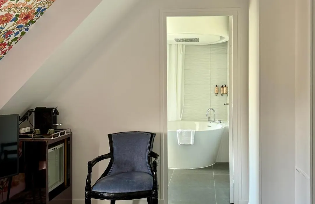 New Hotel Republique-1