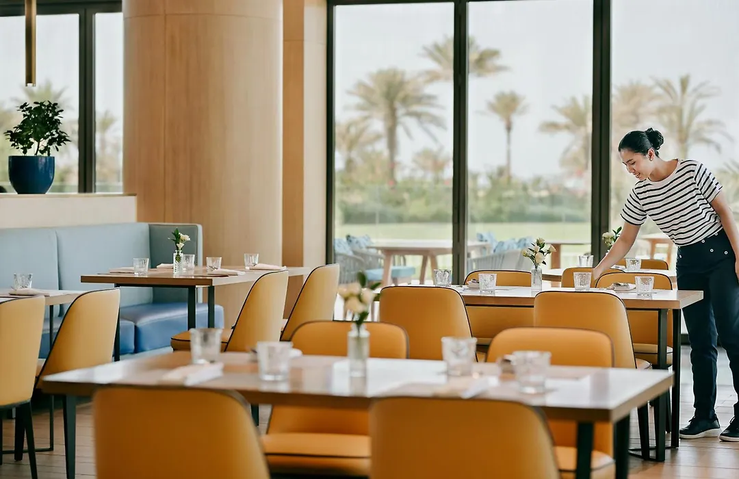 Ja Lake View Hotel, Dubai-1