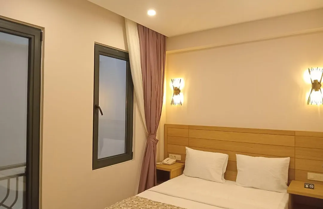 Vera Life Hotel-1