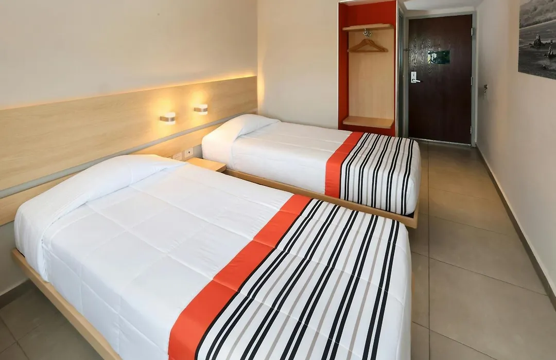 City Express Junior By Marriott Cancun-1