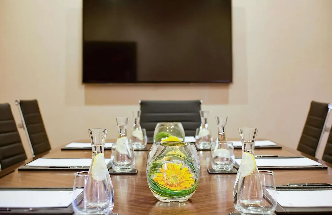 Moevenpick Hotel Apartments Al Mamzar Dubai-1