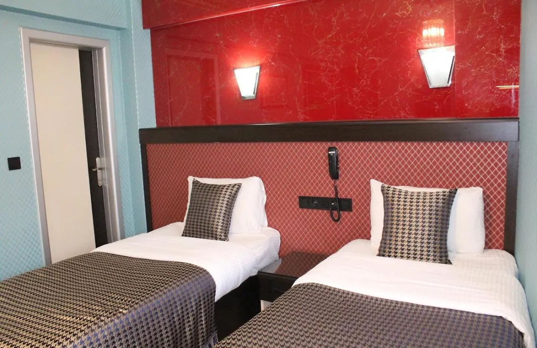 Hotel Falcon-1