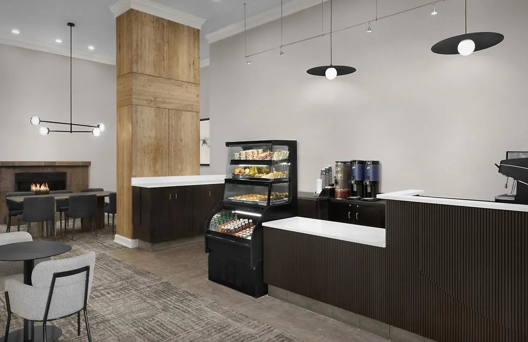 Doubletree By Hilton Philadelphia Airport-1