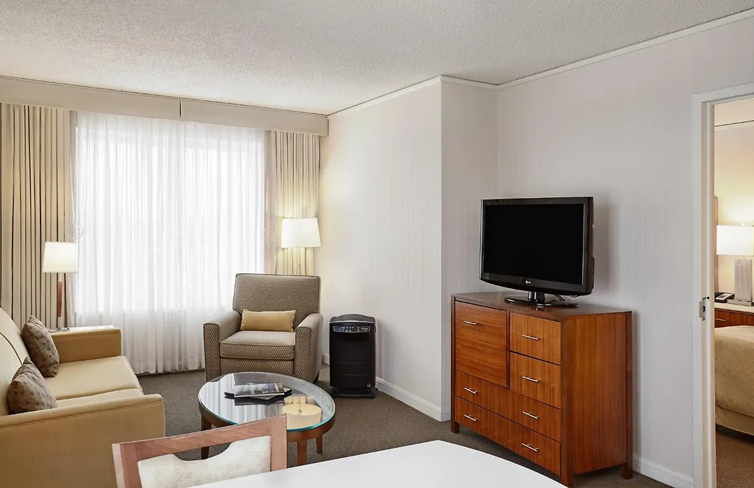 Intercontinental Suites Hotel Cleveland By Ihg-1