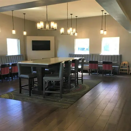 Comfort Suites Nashville Airport - Bna-2