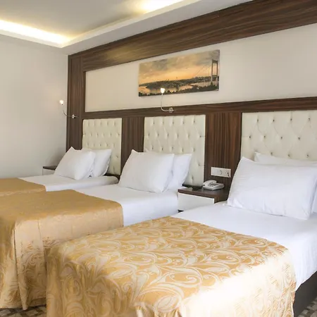 Martinenz Hotel Old City-3