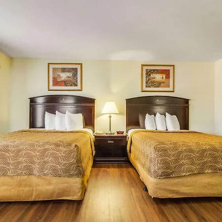 Mainstay Suites Texas Medical Center-Reliant Park-2
