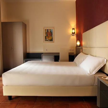 Hearth Hotel-2