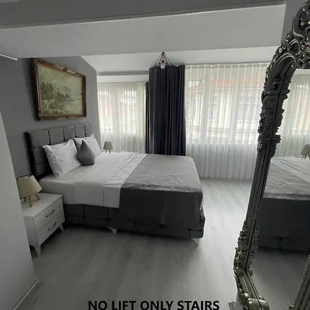 Oldmile Palace Hotel-2
