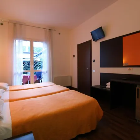 Lux Hotel Durante-3
