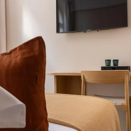Hotel Joe M-2