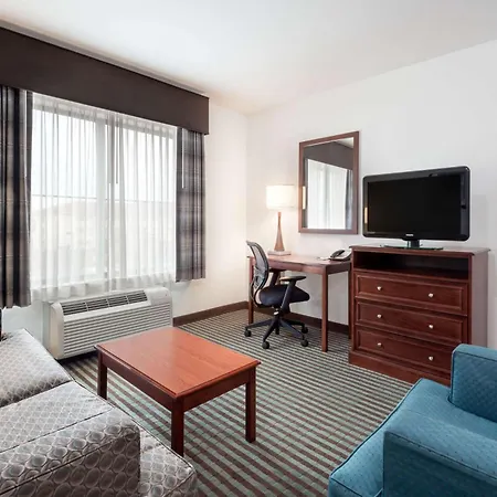 Baymont By Wyndham Denver International Airport-2