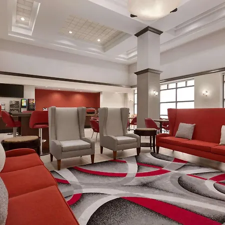 Ramada By Wyndham Suites Orlando Airport- Free Airport Shuttle-3
