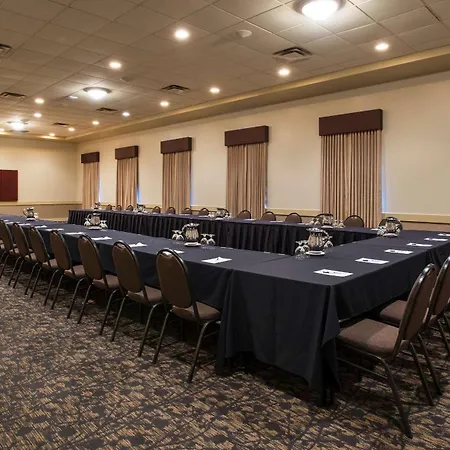 Best Western Plus Winnipeg Airport Hotel-3