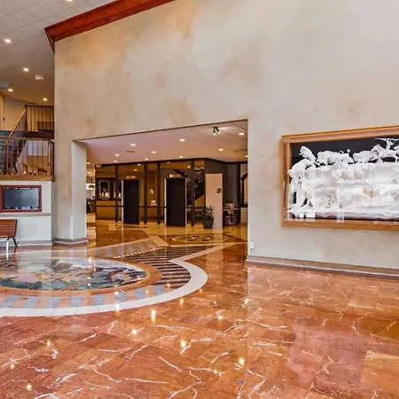 The Rushmore Hotel & Suites; BW Premier Collection-3