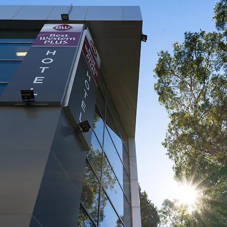Best Western Plus Camperdown Suites-2
