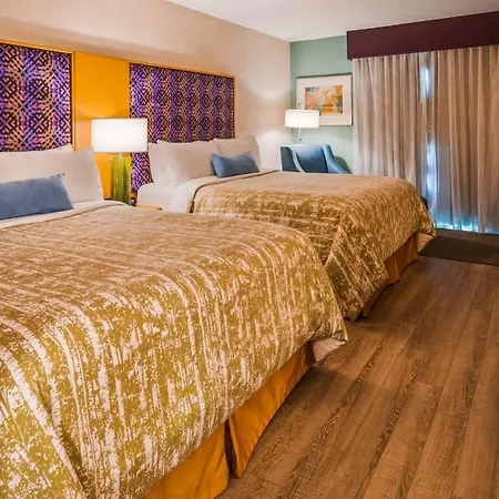 Best Western Premier Toronto Airport Carlingview Hotel-3