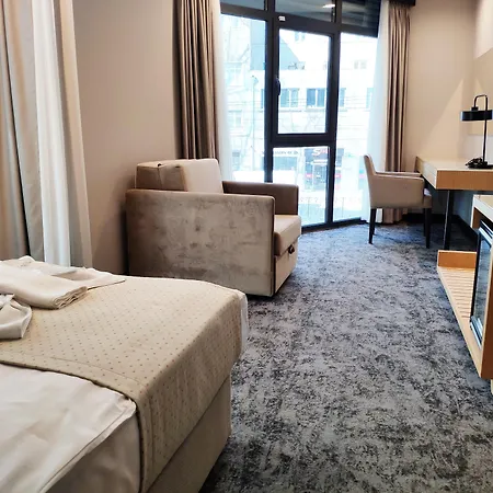 Triada Hotel Karakoey-2
