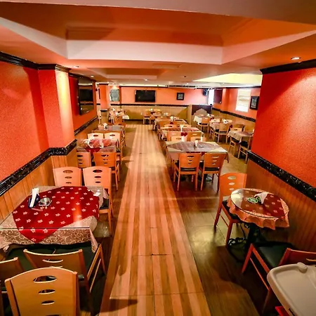 Hyde Park Hotel-2
