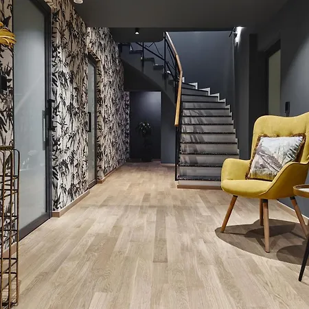 Cama Luxury Suites Glyfada-2