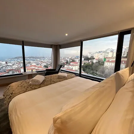 Louis Rooms-3