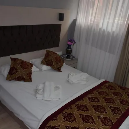 The Lola Hotel-2
