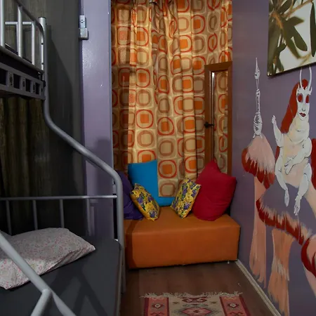 Chillout Lya Hostel & Lounge-2