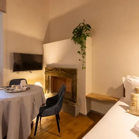 Fontana Di Trevi Roma Luxury Suites-2