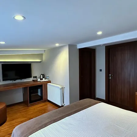 Snog Rooms & Suites-3