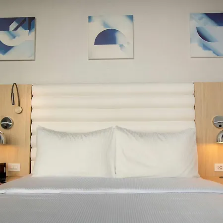 Hampton By Hilton Quito La Carolina Park-2