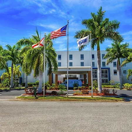 Hampton Inn & Suites Sarasota / Bradenton - Airport-2