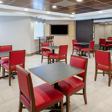 Holiday Inn Express & Suites Colorado Springs-Airport By Ihg-3